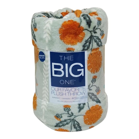 The Big One Oversized Plush Throw Blanket 5'x6' Marigold Floral Pattern Soft & C - Picture 9 of 9